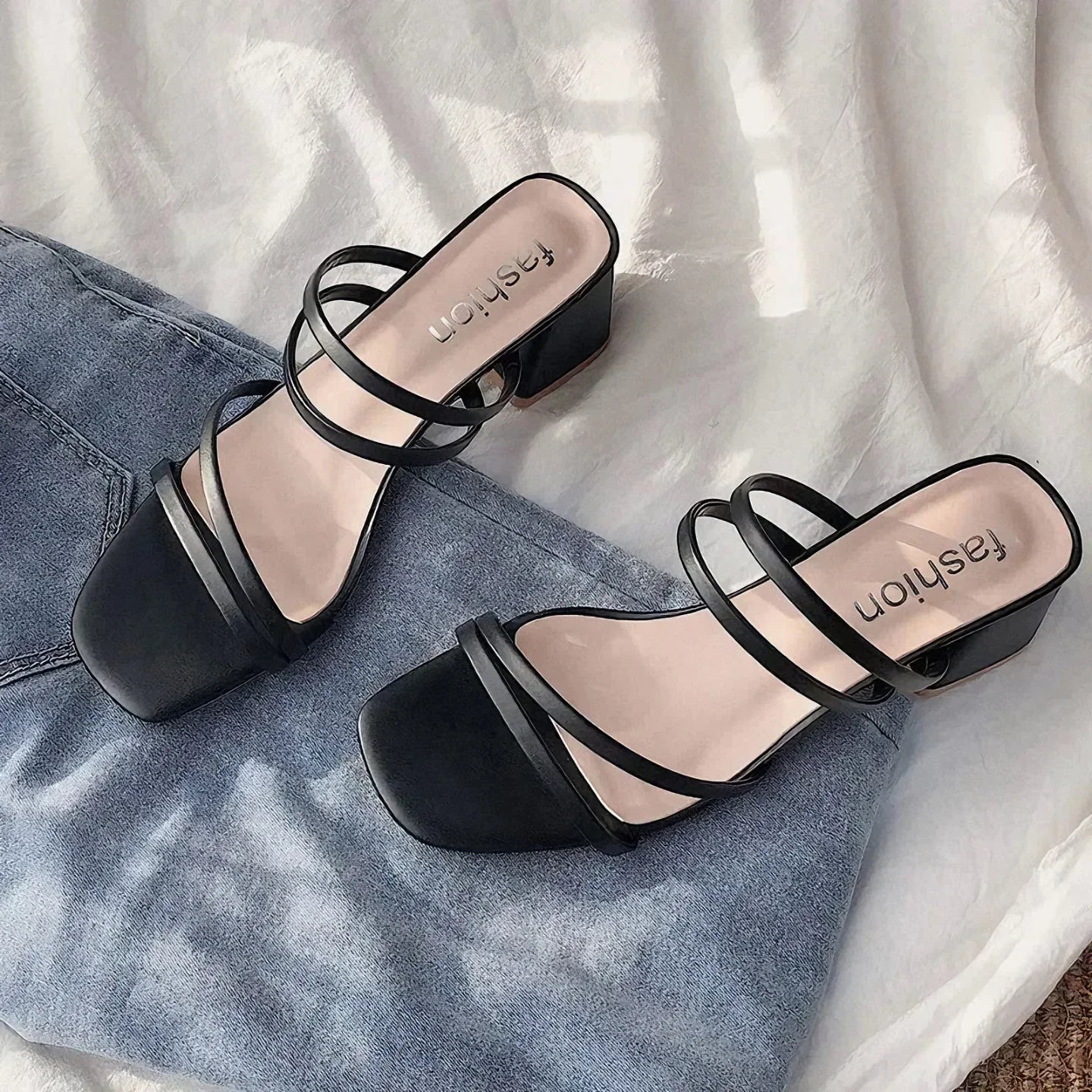 MULE CAMILA WYPCHNIĘTA