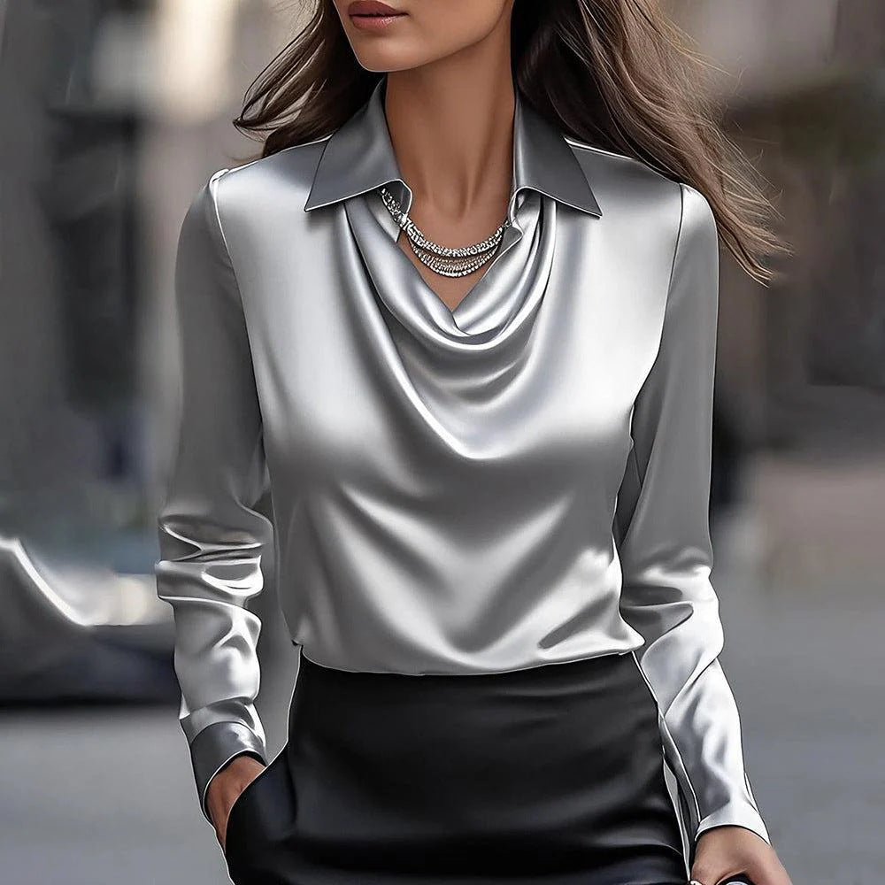 Rosela – Biała bluzka z eleganckim drapowaniem