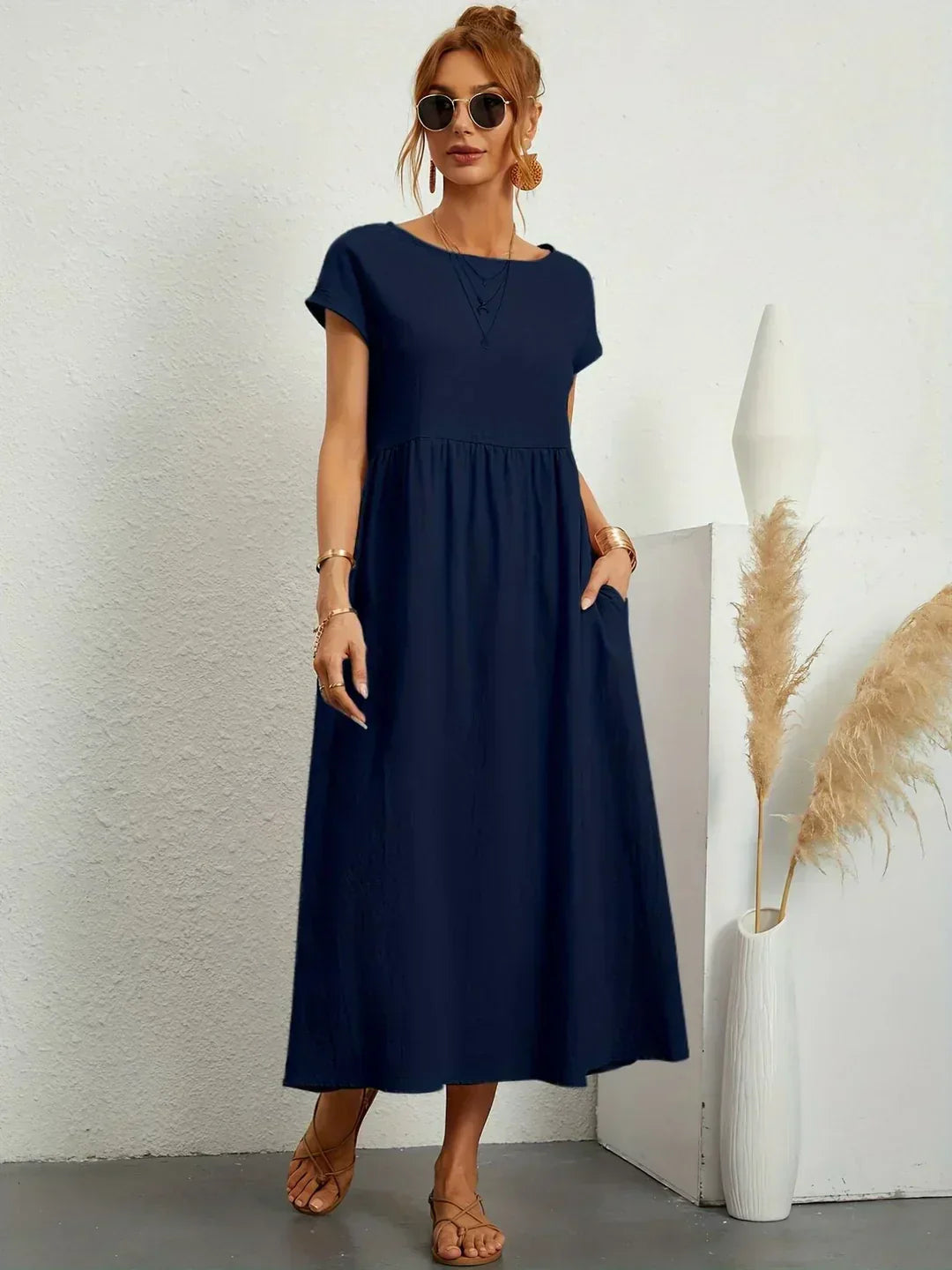Gabrielle™ — Elegancka, midi sukienka o swobodnym kroju
